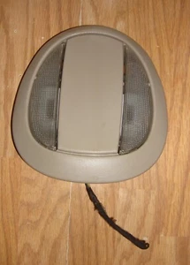 2001-2007 Chrysler Town & Country Caravan Overhead Dome Map Light Lamp OEM - Bild 1 von 4