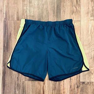 Patagonia gefütterte 7" Laufshorts für Herren Größe Medium 32 - KOSTENLOSER VERSAND! - Bild 1 von 5