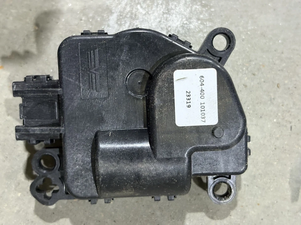 HVAC Blend Door Actuator-Heater Blend Door Actuator fits 11-18 Ford Fiesta - Image 1 of 1