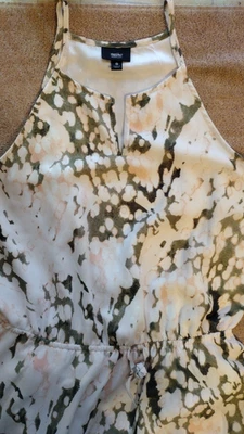 Vestido Mossimo Midi Pequeño Blanco Apagado Estampado Floral Sin Mangas Cordón Cintura Foto 1 de 4