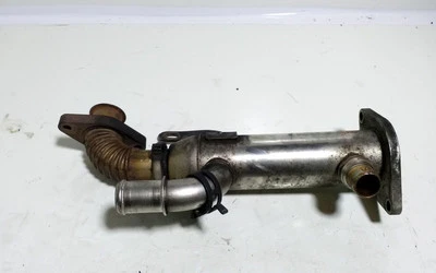 Radiatore Citroën C5 II Break RE AGR 9645689780 2.0 Diesel 100kw 2008 28585811 - Immagine 1 di 3