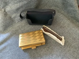 1950’s Vintage Elgin American Gold Tone Makeup Compact With Carry Bag - Picture 1 of 12