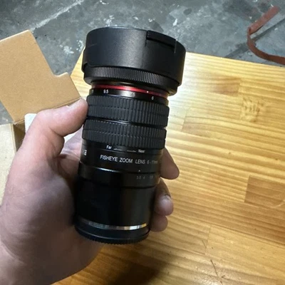 Lente ojo de pez zoom enfoque manual APS-C gran angular MEIKE 6-11 mm F/3,5 - Usada en Excelente Condición  Foto 1 de 4
