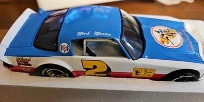 XTREME SERIES 1:24 SCALE STOCK CAR - Mark Martin #2  CAMARO Xtreme  1 of 3372 - Image 1 of 4