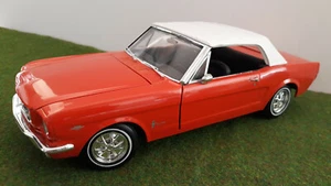 FORD MUSTANG 1965 CONVERTIBLE cabriolet fermé soft top orange o 1/18 Revell 8821 - Foto 1 di 8