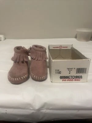 Minnetonka Pink 1180 - Image 1 of 4