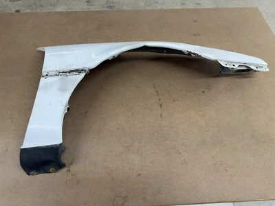 Toyota MR2 RH 1991-95 guardabarros delantero derecho lado del pasajero OEM genuino SW20 blanco Foto 1 de 4