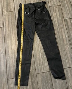 Guess Soto Faux Leather Skinny Pants, Women's Size 4 Black W/ Belt - Picture 1 of 4