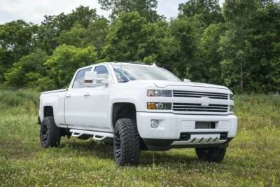 Zone OffRoad 2011-2019 Silverado Sierra 2500HD 3500HD 3in UCA Lift w/Overloads - Image 1 of 4