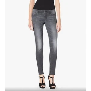 Pantalones de mezclilla Michael Kors ajustados con bolsillo de encaje negros lavados, 8 - Imagen 1 de 9