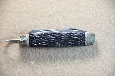 POST WWII CAMILLUS MILITARY OR CIVILIAN (?) 4-BLADED POCKET KNIFE - Image 1 of 4