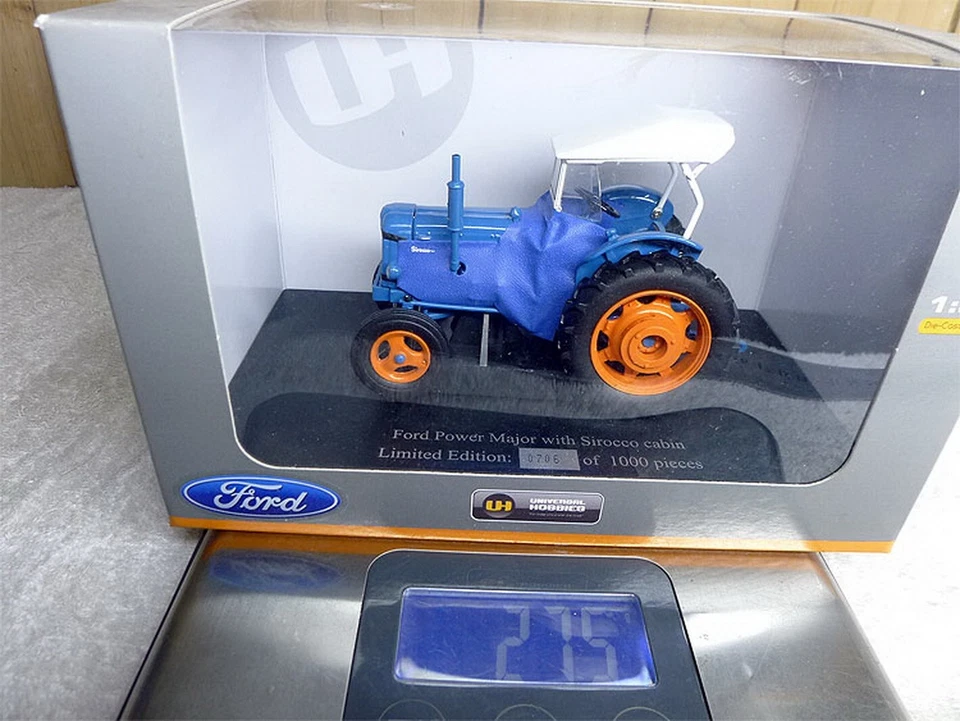 Universal Hobbies 1/32  Ford Power Major Sirocco Tractor Diecast Model UH5306 - Image 1 of 4