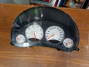 Speedometer Instrument Cluster 2002 02 JEEP LIBERTY 3.7L 56010461AH - Picture 1 of 4