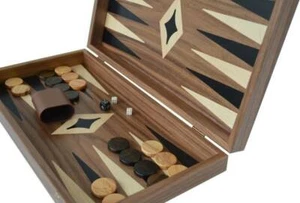 Backgammon Tradicional Madera de Nogal Manopoulos - Juego de Ajedrez sin Peones de Ajedrez - Imagen 1 de 3