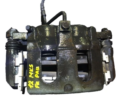 09 10 11 12 PINZA DE FRENO DELANTERA DERECHA LADO PASAJERO LINCOLN MKS OEM Foto 1 de 4