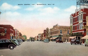 POSTCARD STREET SCENE SOUTH CENTRAL AVENUE MARSHFIELD WISCONSIN - Picture 1 of 2
