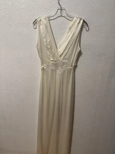 Vintage Undercover Wear Damen seidiges Full Sweep Negligee Nachthemd Maxi Schlupfkleid - Bild 1 von 10