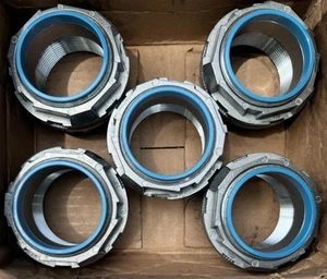 THOMAS & BETTS H250-TB 2 1/2" CONDUIT HUB ZINC CONNECTOR FITTINS (Box of 5) - Picture 1 of 3
