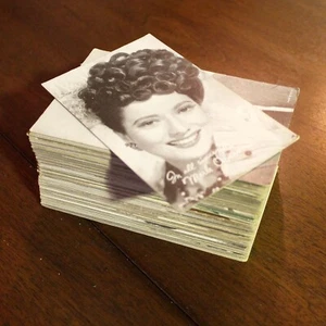Collezione anni '30-1950 di 95 carte collezionabili vintage stella del cinema Penny Arcade - Foto 1 di 21