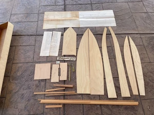 SK DADDLE 40 R/C Nitro RUGGED Racing Project Plywood Hull Boat Parts - Bild 1 von 7