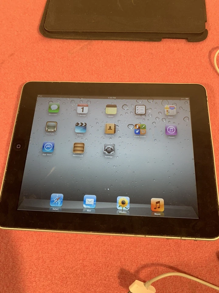 Apple iPad 1ª Generación 32 GB, Wi-Fi, 9.7 pulgadas A1219 ¡Funciona muy bien! Foto 1 de 4