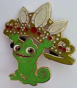 Disney Artland Pascal with Tiara LE 200 Pin from Tangled - Picture 1 of 3