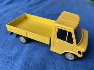 1980s CONRAD Germany, MERCEDES BENZ Delivery truck 1:50 scale model. - Picture 1 of 3