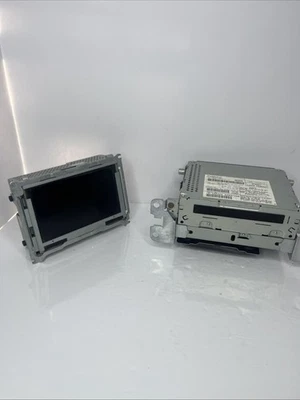 2010-2011 Jaguar XF Display Screen & CD Audio Unit OEM Set 9X23-10E889-AB - Image 1 of 4