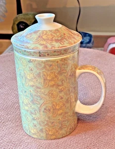 Ceramic Tea Mug w/Infuser Strainer for Loose Tea and Lid ~ NWOT - Picture 1 of 4