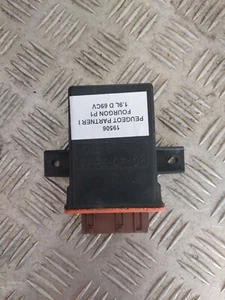 Boitier / Relais Ventilateur - PEUGEOT PARTNER I (1) - Référence : 9631577880 - Imagen 1 de 3