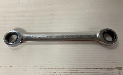 T&E  GEARWRENCH ratchet Ring Spanner 16mm 18mm - image 1 of 2