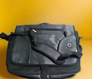 Bolsa de mensajero Microsoft Edge: para computadoras portátiles de hasta 17,3 pulgadas: borde naranja: . - Imagen 1 de 2