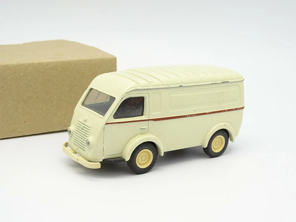 Macadam Velocità SB 1/43 - Renault 1000KG - Immagine 1 di 1