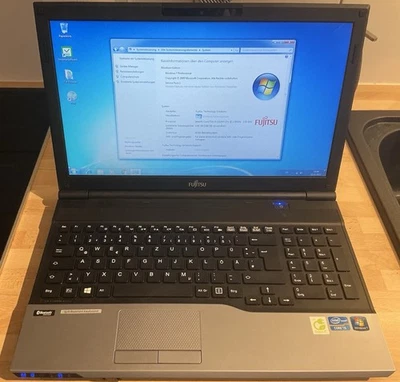 Fujitsu Lifebook A532 - Core i5 - 465GB HDD - 15,6 Zoll Notebook - Bild 1 von 3