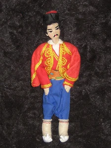 MUÑECA EXTRANJERA DE FIELTRO Y STOCKINETTE DE COLECCIÓN DE 1930 - Imagen 1 de 4