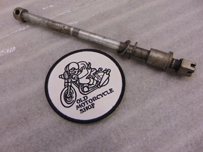 80 SUZUKI TS 100 1980 EJE DELANTERO PERNO, RUEDA, HUSILLO, TUERCA Foto 1 de 4