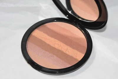 Signature Club A mineral bright natural glow powder Shade #4 Tawny Tones - Image 1 of 3