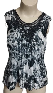 CATO Women Crinkle Sleeveless Blouse size L Black White Floral #ROY - Picture 1 of 3