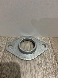 F32PP Flange, Oval For 32NB Galvanised - Picture 1 of 3