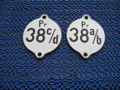 Deutsche Bundesbahn 2 Alte Original Stellwerk- Schilder 38 a/b + 38 c/d DKW - Bild 1 von 2