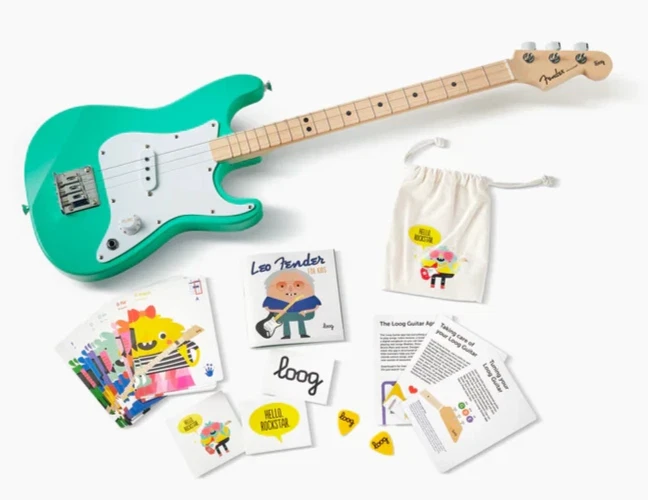 Guitarras Loog infantis Fender X Loog 3 cordas Stratocaster - Verde - LGPROEFTG - Imagem 1 de 4