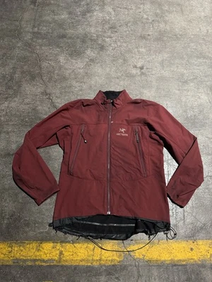 Chaqueta softshell Arc’Teryx para hombre talla XL Polartec rojo granate cremallera completa Foto 1 de 4