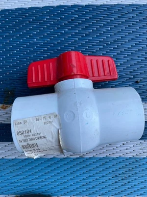 ProPlus 1-1/2" PVC Ball Valve Socket x Socket Schedule 40 White (251007) - Image 1 of 4
