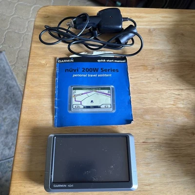 Garmin nüvi 200W Touchscreen Navigation GPS - Image 1 of 3