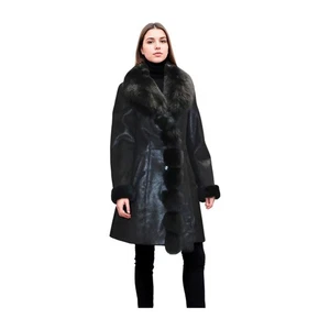 Cappotto donna Grecia montone shearling con orlo in pelliccia di volpe - Foto 1 di 2
