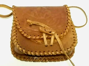 Vintage Handmade Leather Pouch Small Purse Long Strap Embossed - Imagen 1 de 12