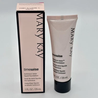 Mary Kay Timewise Luminous Wear Liquid Foundation in IVORY 5 / IVOIRE 5 039701 - Image 1 of 3
