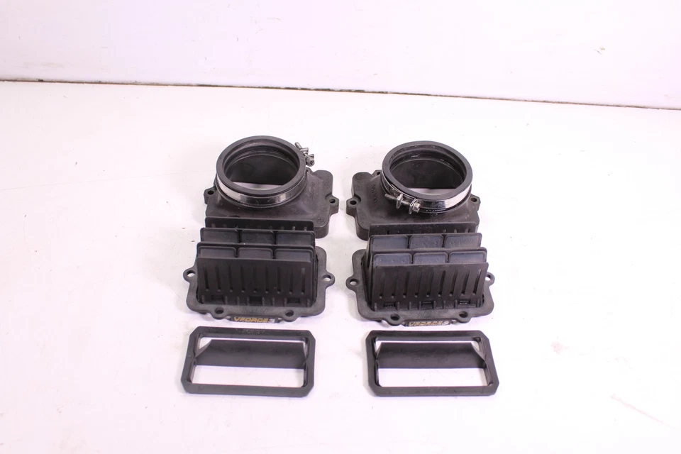 Ski-Doo Summit X 850 2017 E-Tec V Force 3 cañas con colectores V3122R-873M-2 Foto 1 de 4