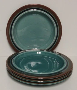Arabia di Finlandia MERI BLUE 8" piatti insalata VENDUTI IN SET DA QUATTRO altri qui - Foto 1 di 3