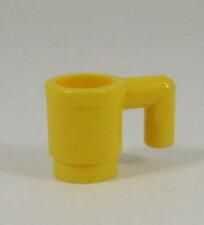 2X LEGO 3899 Red Minifigure Utensil Cup